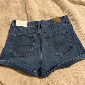 Amercian Eagle mom shorts size 8 NWT